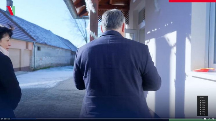 Mintha Orbán golyóálló mellényben ment volna az óvodások közé