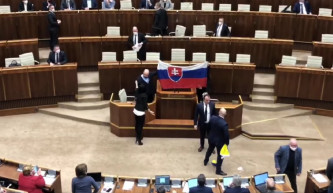 Balhé lett az orosz-nyugat ellentétből a szlovák parlamentben