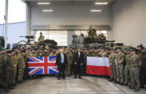 Lengyel kritika az oroszoknak és a magyaroknak