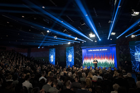 Orbán először beszélt az Unióból való lehetséges kilépésről