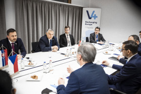 Orbán: Ukrajna szomszédjaként külön pénzt kapunk az EU-tól