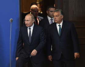 Time: Orbán úgy érzi, elég ügyes ő ahhoz, hogy elnavigáljon Putyinnal