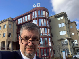 Hadházy feljelentést tett a számlagyár miatt