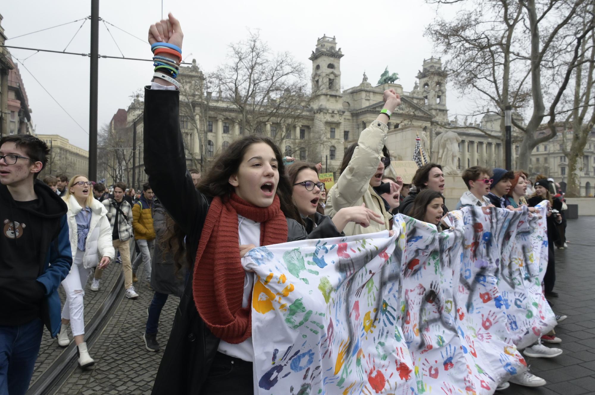 Diákok a Tanárokért - Szolidaritási menet Budapesten