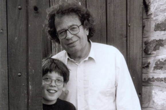 Meghalt Konrád Áron