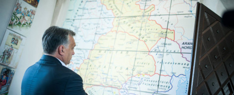 A Putyin-diktatúrába szerelmesedett Orbán sűrű bólogatásai – Dési János jegyzete