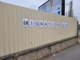 Megmozdultak a civilek, megmenekült a Madridi úti menekültszállás