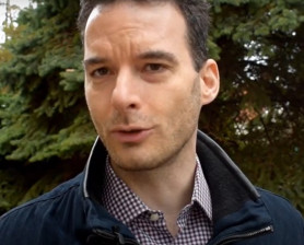 László Róbert: Nem áll érdekében Magyarnak az ellenzéki pártokkal egyezkedni