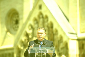 Mindennapi tesi, ének, hittan: hogyan készítsünk kis tálibokat – Dési János jegyzete 