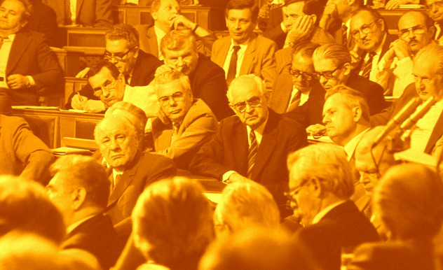 Ki kell húzni, míg egyszer csak megérzik az idő szavát – Dési János jegyzete