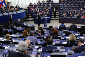 Magyarország Európa pofozógépe - az Európai Parlamentben, Olaszországban is elegük van