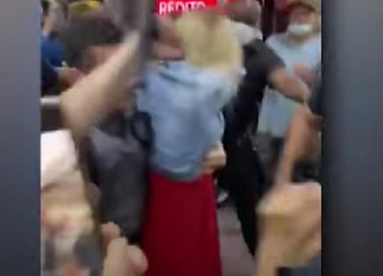 A metróból kellett kimenekíteni a Sao Paulo-i magyar konzulátus rasszizmussal vádolt munkatársát