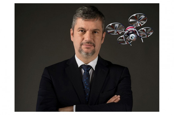 Kit is kell megfigyelni? – Dési János jegyzete