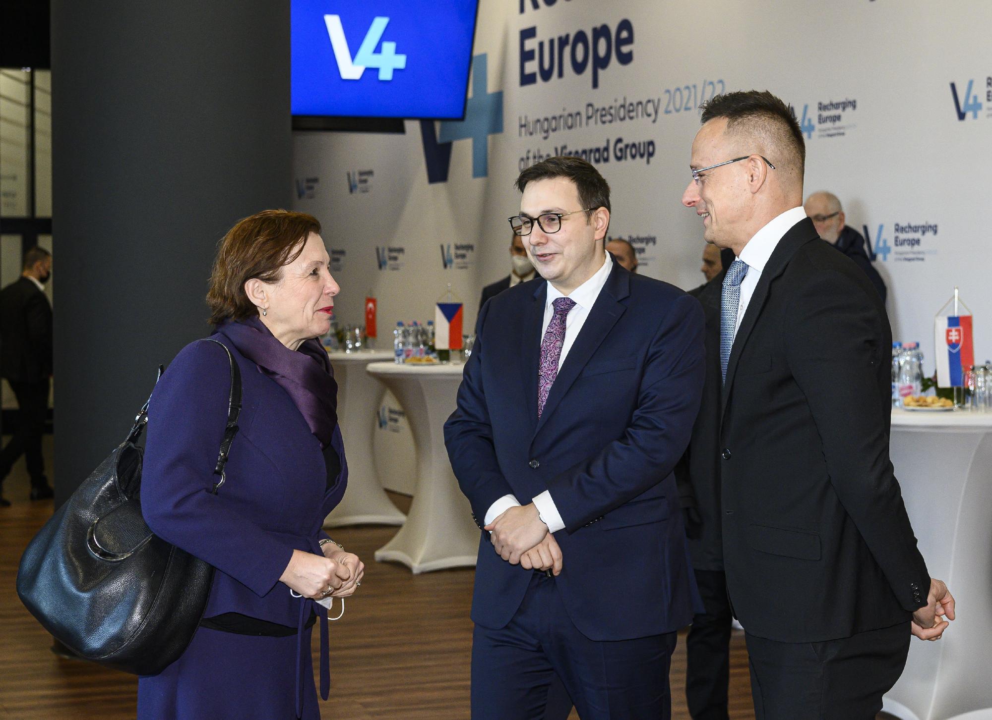 V4+Törökország külügyminiszteri találkozó Budapesten