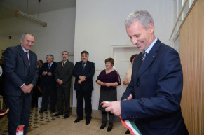 78 éves fideszes polgármester 18 éves lányt vett feleségül