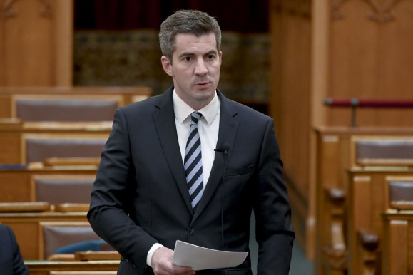 Kocsis már ekézi az új tiszás arcokat