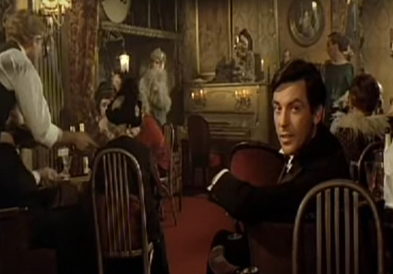 Aki Marlene Dietrichhel és David Bowie-val egyszerre forgatott