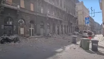 Leomlott egy ház felső szintje a Jókai utcában