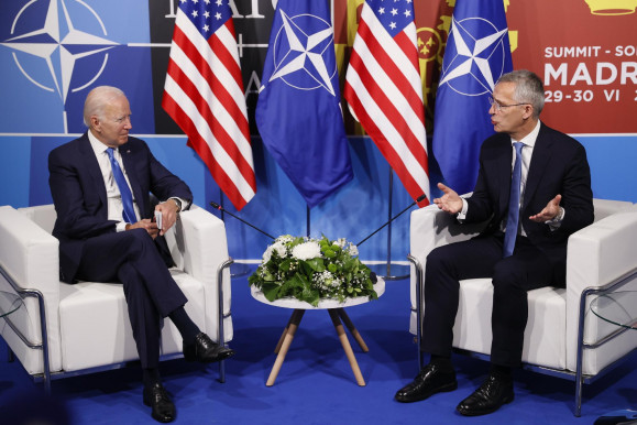 NATO-csúcs: még több amerikai érkezik Európába