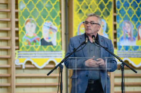 Négy miniszteri biztossal megint előbbre van az ország