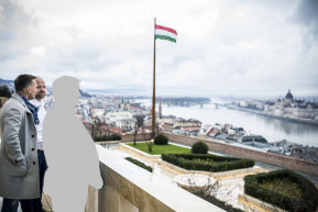 Orbán nélkül a rendszer összeomlana? – Kárpáti János jegyzete