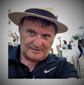 Kőbányai János: Fotó Ginsberg koponyájáról