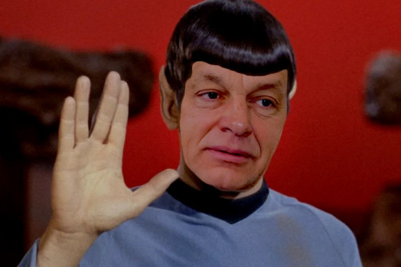 Döntések mögött az ember – Selmeci János jegyzete