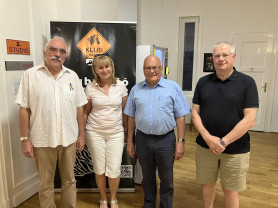 Bokros: Ha Orbán becsavarodik, amire van esély, jöhet a Huxit