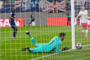 Valami izgalom is kellene