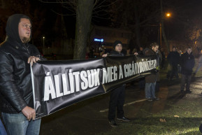 Ismét félelemkeltő vonulásokba kezdtek a szélsőjobboldaliak