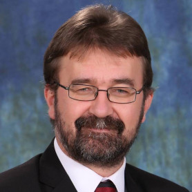 Munkát keres az egyik elbocsátott kölcseys tanár