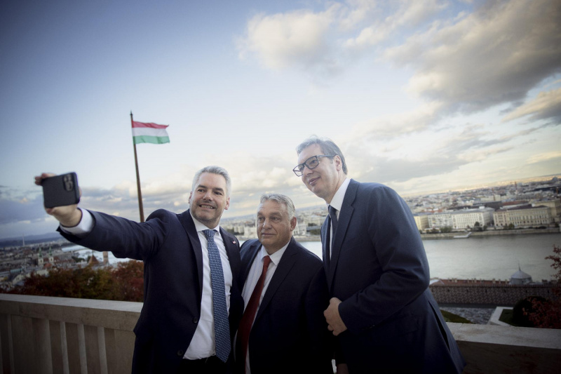Magyar-osztrák-szerb csúcstalálkozó Budapesten