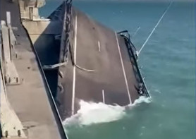 Robbanás történt a krími hídon