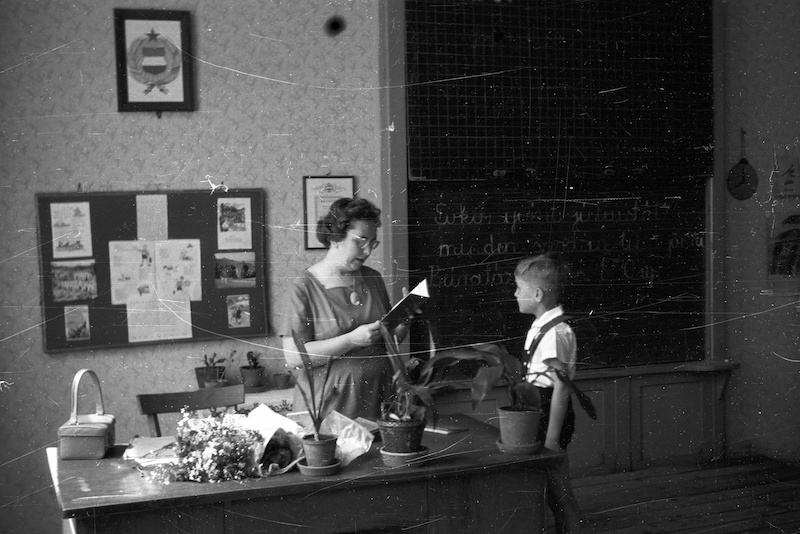 Papnövelde (Eötvös Loránd) utca 4-6. ELTE Apáczai Csere János Gyakorló Általános Iskola és Gimnázium, tanévzáró. 1960.