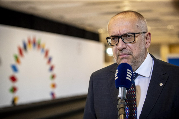 Cseh miniszter: Orbán megosztó, de az EU nem szeretné, ha Magyarország kilépne