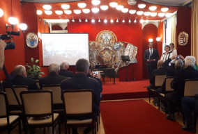 Náci dallamokat játszott Jászberény a német vendégeknek