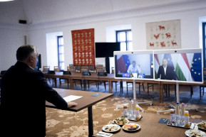 A csehek szerint Orbánék eljuthatnak az EU-ból való kilépésig