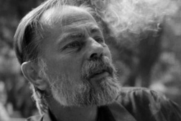 Csalog Zsolt köpönyege – Józsa Márta jegyzete