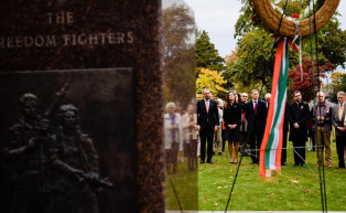 Varga Judit az 56-os megemlékezésen: Békét akarunk! 