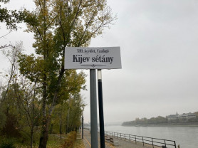 A Momentum átnevezné a Moszkva sétányt