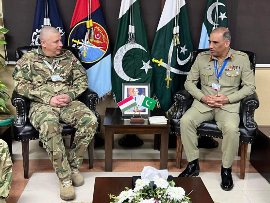 Hadházy a magyar főparancsnoki ülep hétórás útjáról