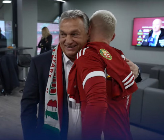 Orbán élvezi a feszültséget