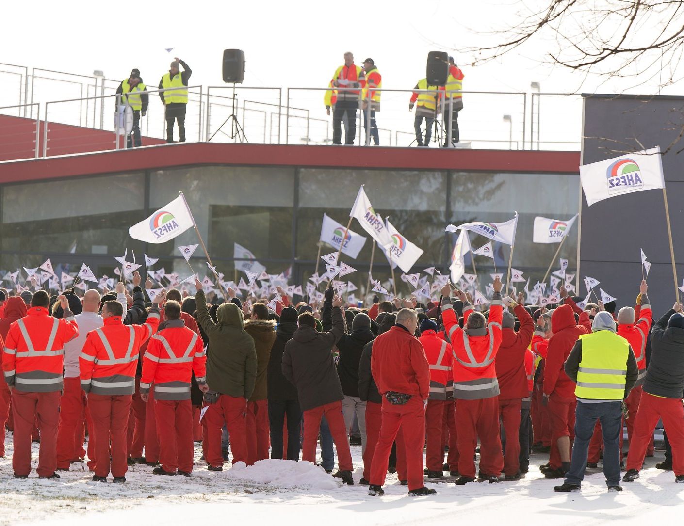 Elkezdődött a sztrájk a győri Audiban