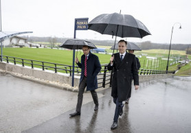 Kiment Felcsútra egy meccsre az amerikai nagykövet