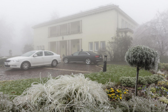 Havazás és ónos eső miatt csúsznak majd az utak csütörtökön