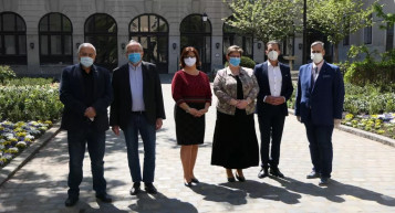 Perelnek a DK-s polgármesterek a kerületek szelektív támogatása miatt