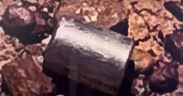 Radioaktív tű az ausztrál szénakazalban