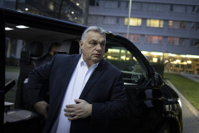 Stratégiai kormányülést hívott össze Orbán Sopronba, a sajtót kizárják