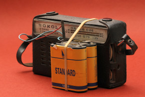 Arató András: Töltődünk, telítődünk