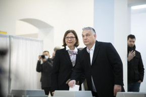 Orbán még többet tanulna a világ legkorruptabb emberétől